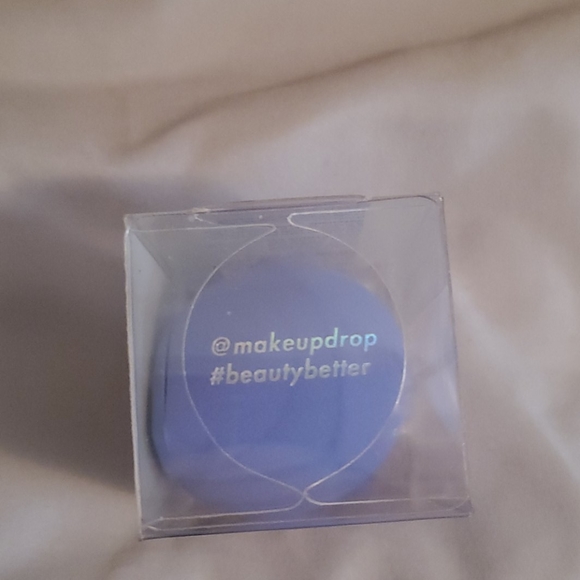 Sealed in Box MakeUpDrop Hybrid - Picture 2 of 3